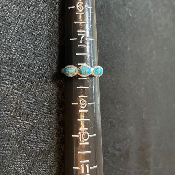 Grace & Heart "Trois" Ring - Picture 3 of 3